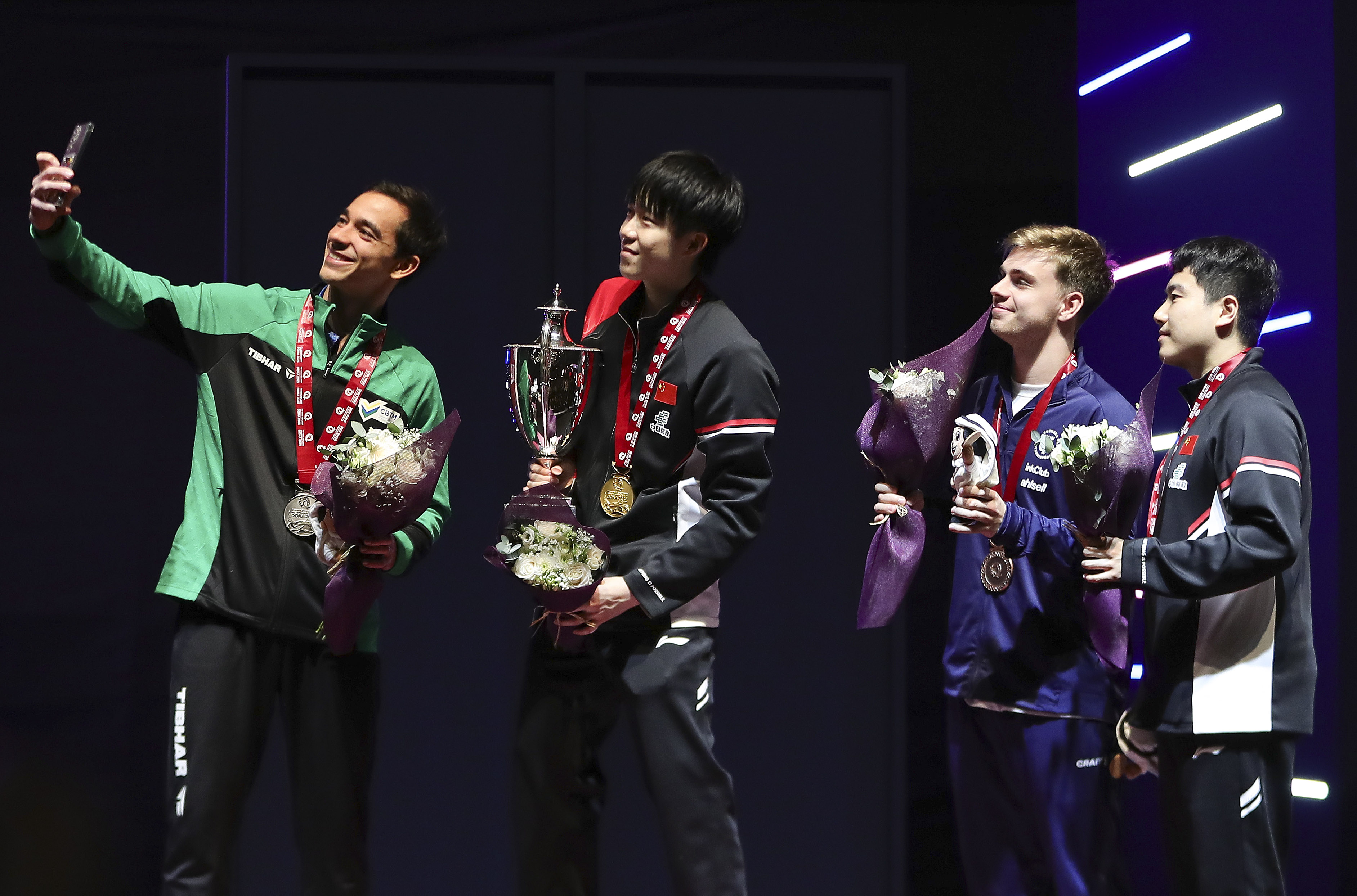 关于乒乓球男单比赛精彩纷呈悬念重重的信息 关于乒乓球男单比赛精彩纷呈悬念重重的信息