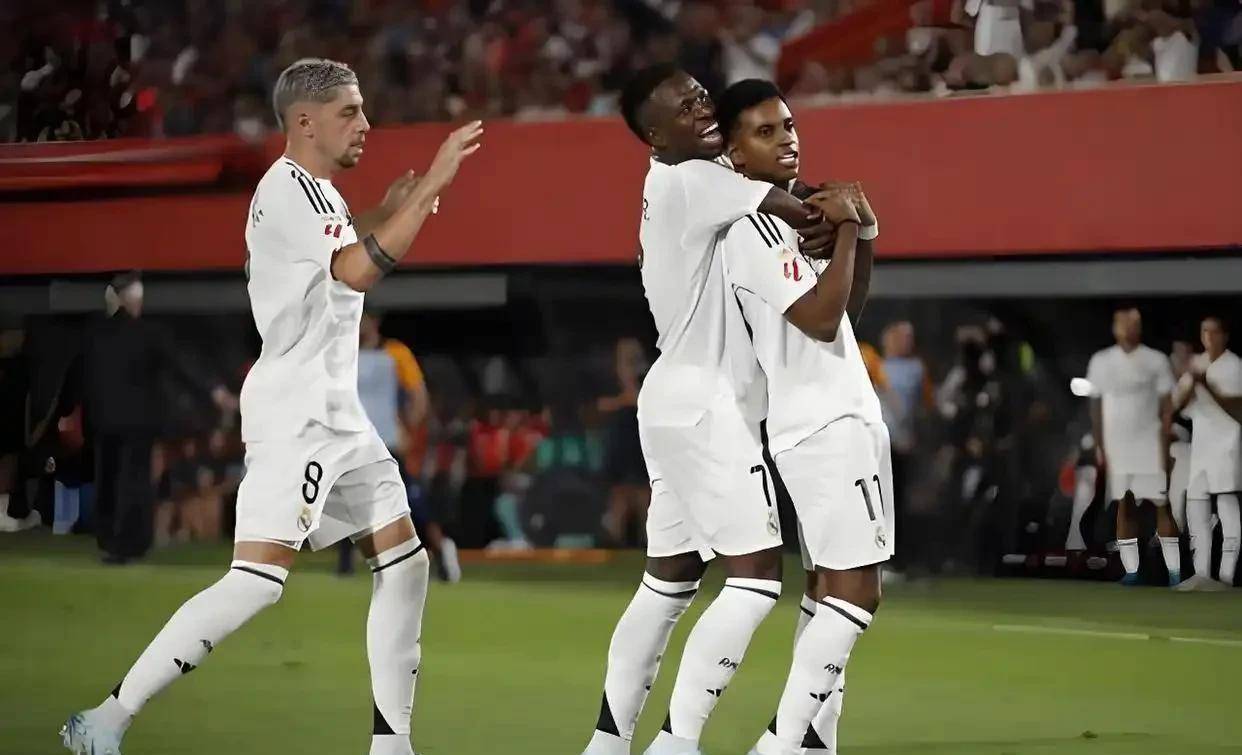 皇马客场战平皇家社会,惋惜失分 皇马客场战平皇家社会,惋惜失分