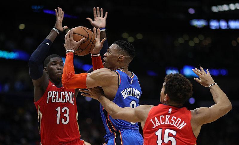 魔术横扫雷霆,浓眉哥扛起全队 魔术横扫雷霆,浓眉哥扛起全队