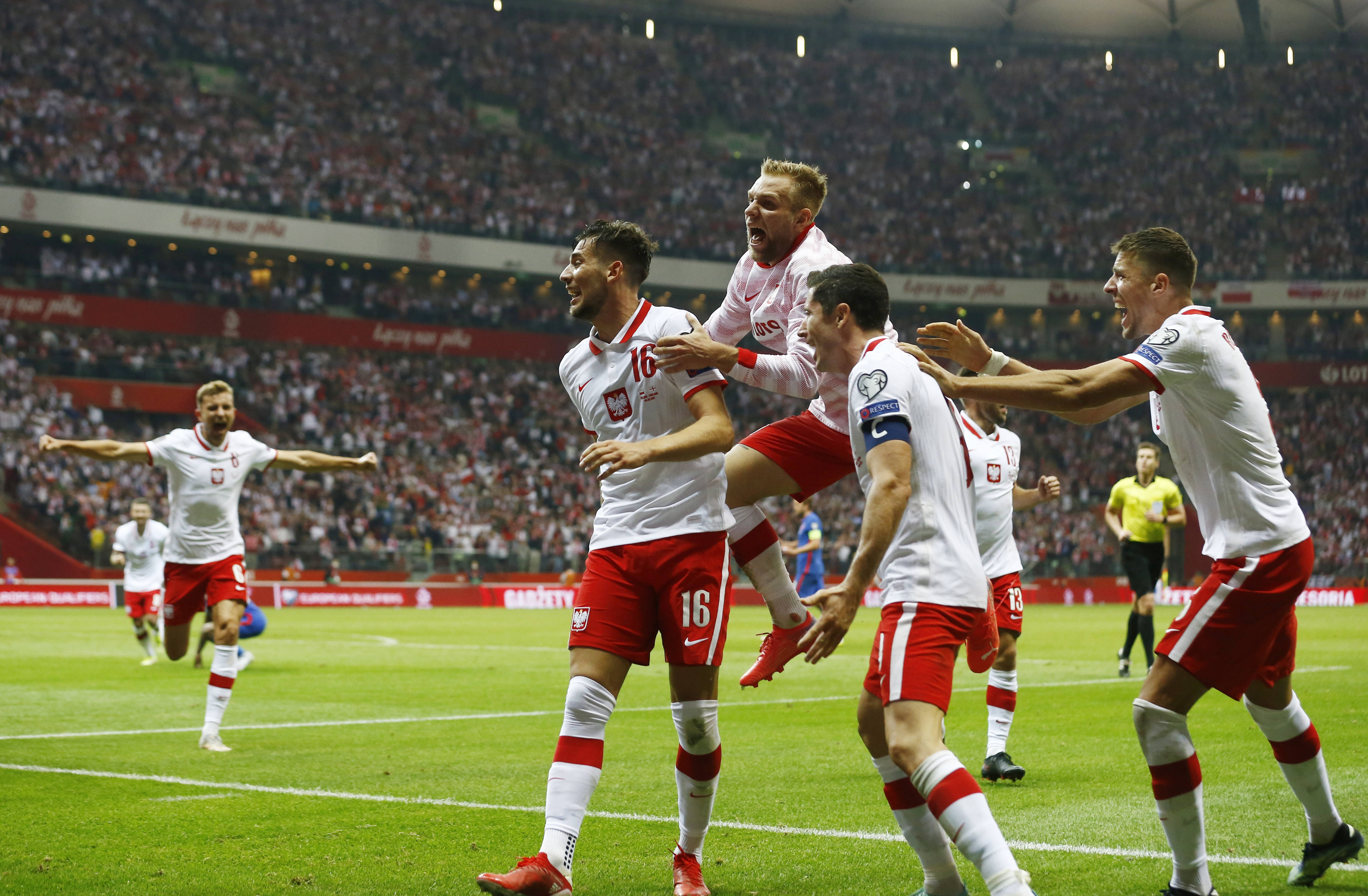 包含英格兰队力克波兰队,马龙惊艳四座的词条 包含英格兰队力克波兰队,马龙惊艳四座的词条