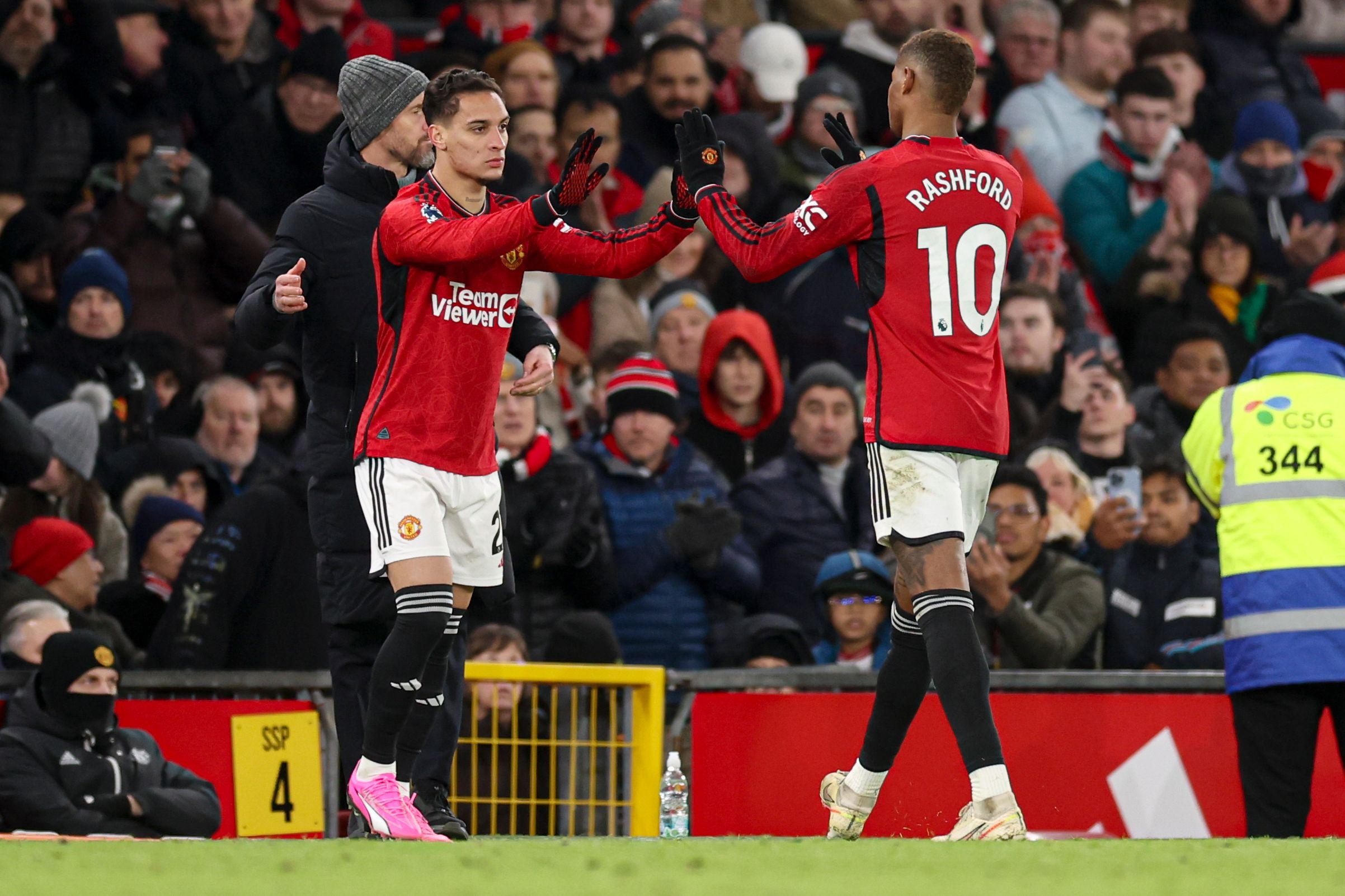 英格兰险胜曼联,迪马利亚高光表现 英格兰险胜曼联,迪马利亚高光表现