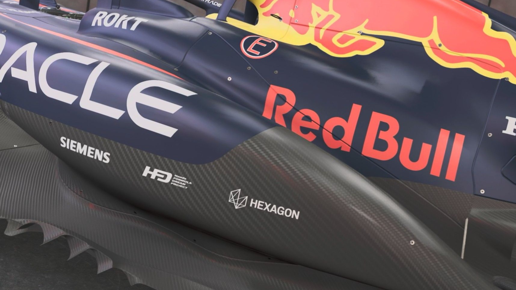 红牛车队完胜索伯车队,汉密尔顿高光表现 红牛车队完胜索伯车队,汉密尔顿高光表现