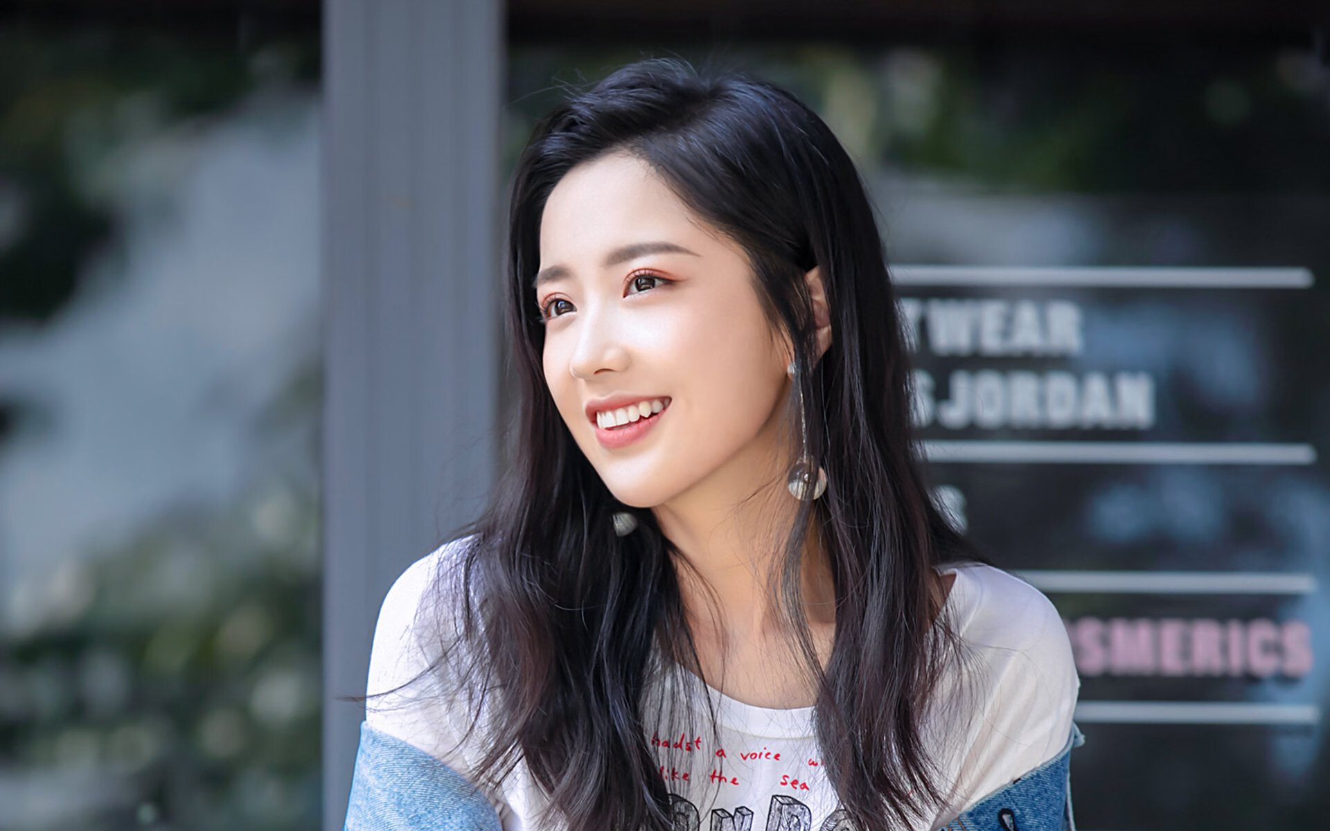 引擎咆哮与篮球入网的跨界交响,一个体育史上唯一的夜晚