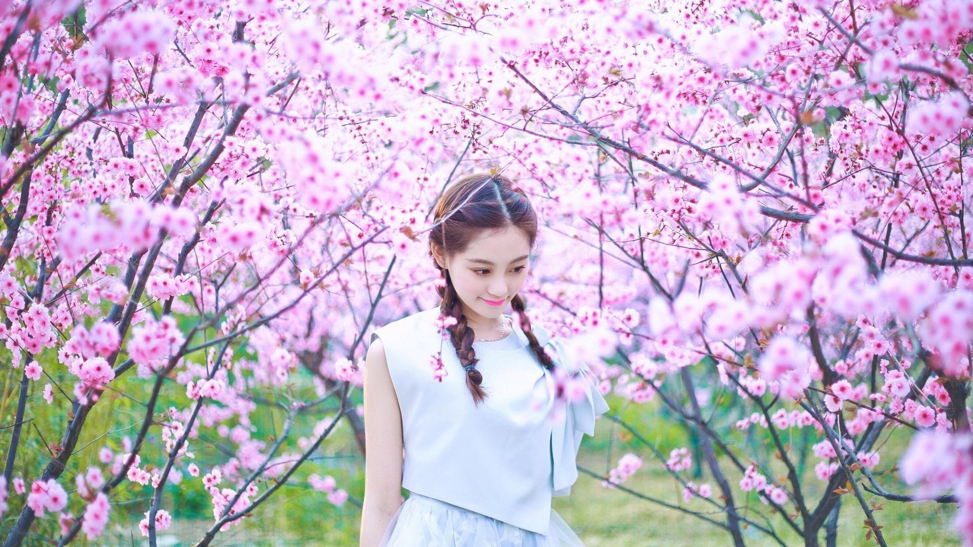 白昼巡航者,贝恩在F1新赛季揭幕战之夜展现巨星价值